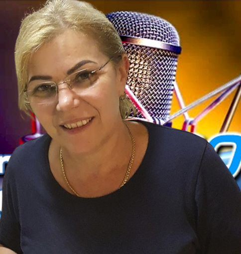 Sabina Hollocker -  Coordonator evenimente - Redactor - România